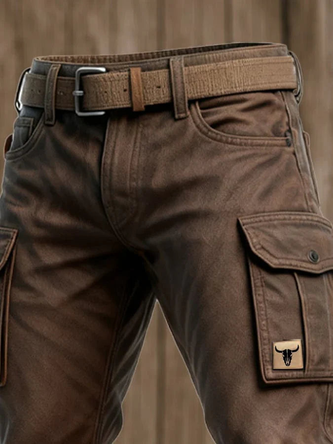 Pantalon cargo doublé Danoir Paris, vue de face, tissu confortable, style décontracté, couleur sombre, détails de couture visibles
