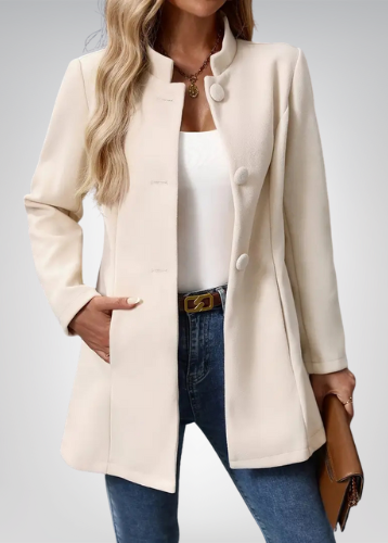 Veste élégante Danoir Paris™ Timeless, style classique avec coupe raffinée, vue de face sur fond neutre.