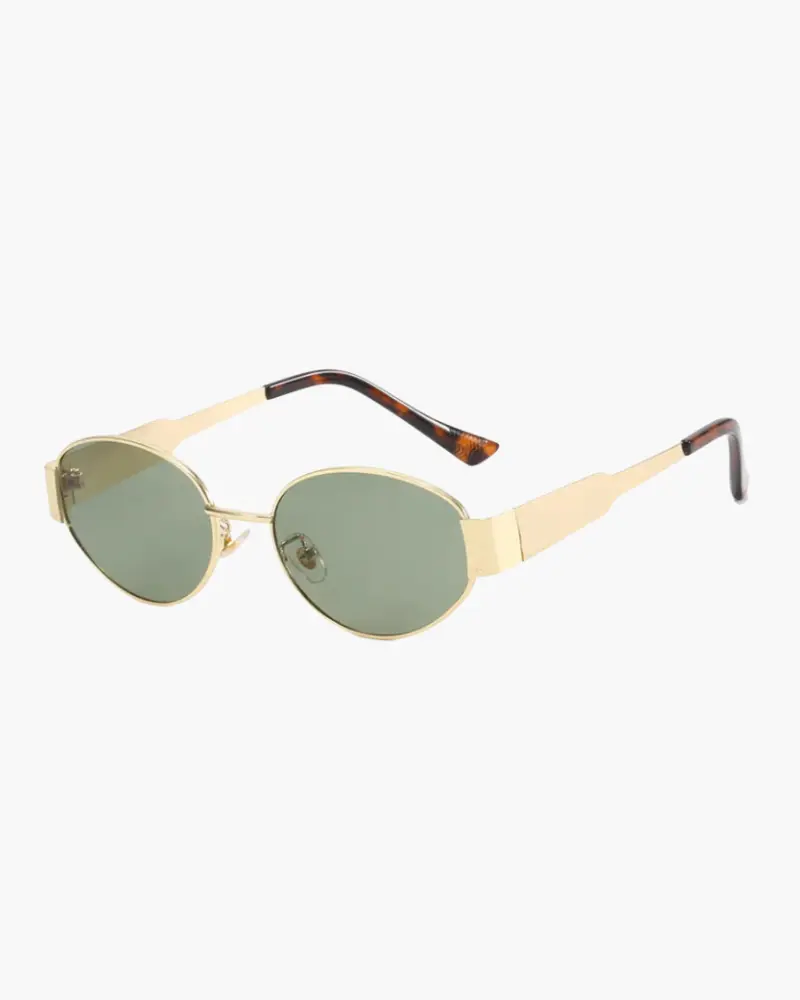 Lunettes de soleil vert émeraude Danoir Paris avec monture tendance et verres teintés pour un style élégant et sophistiqué.