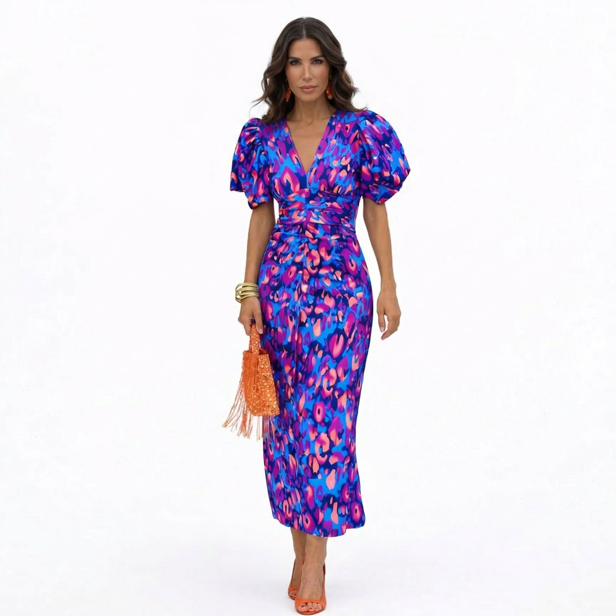 Robe d'été élégante Danoir Paris Ani, en tissu léger avec bretelles fines et motif floral, portée sur mannequin.