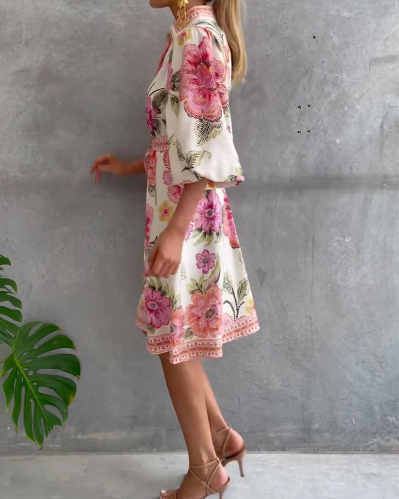 Robe Danoir Paris à manches lanternes, col cranté et imprimé floral, élégante et légère pour l'été.
