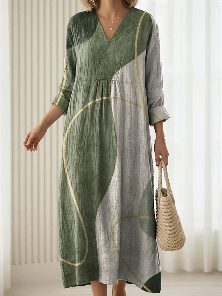 Robe de confort quotidien Lara™ de Danoir Paris, en tissu doux, portée décontractée avec manches courtes et style élégant.