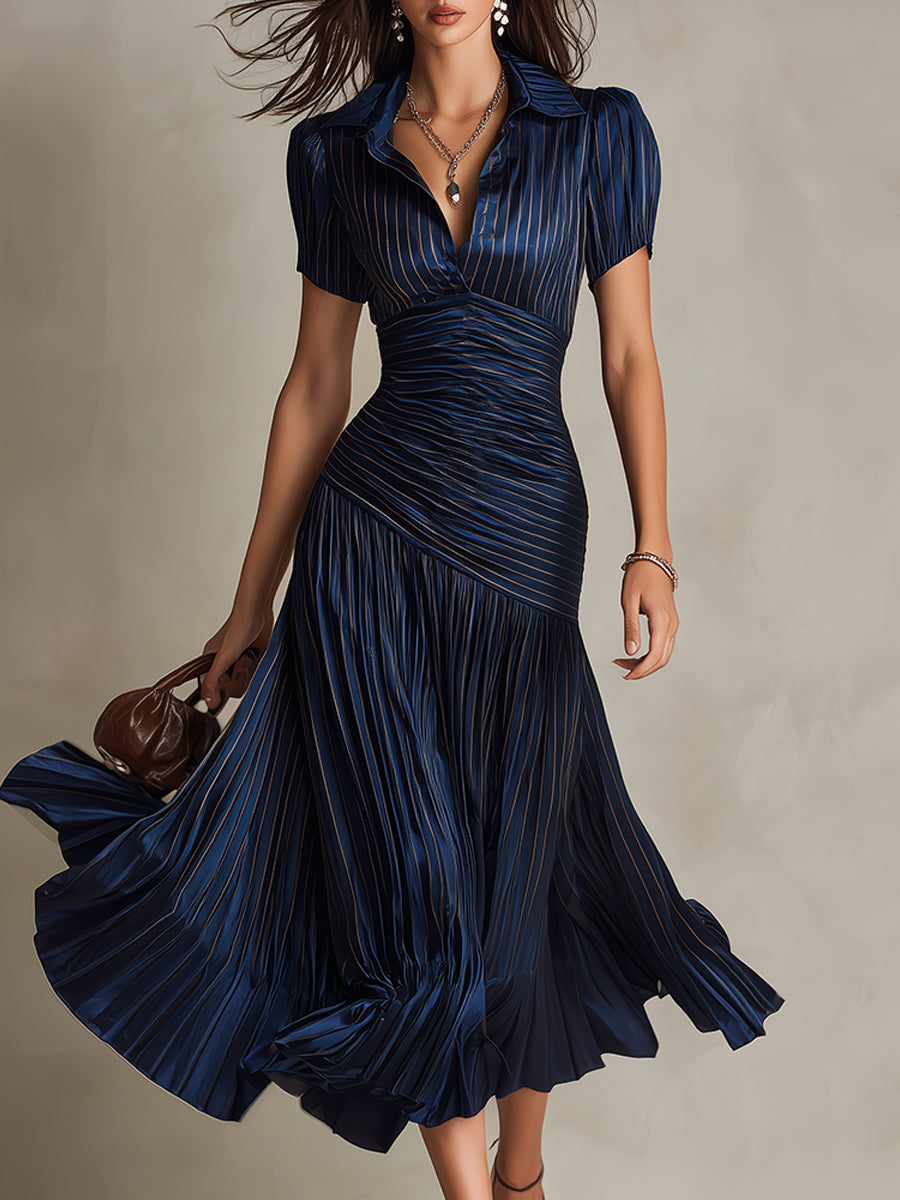Robe satinée élégante Manon de Danoir Paris, coupe fluide et sophistiquée, en tissu brillant, vue de face.