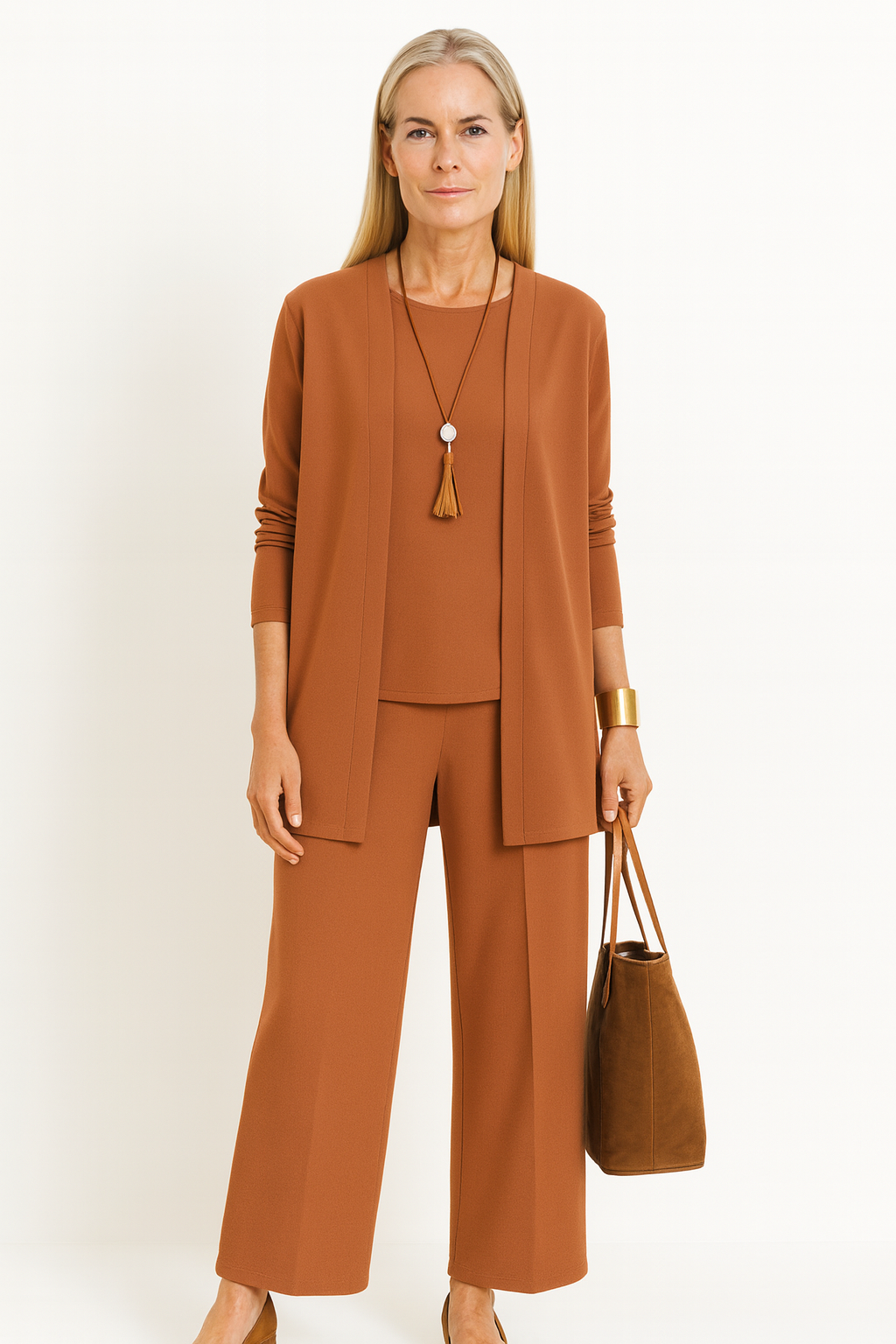 Ensemble élégant et confortable Mila de Danoir Paris en gris, taille S, pour femme, vue de face.