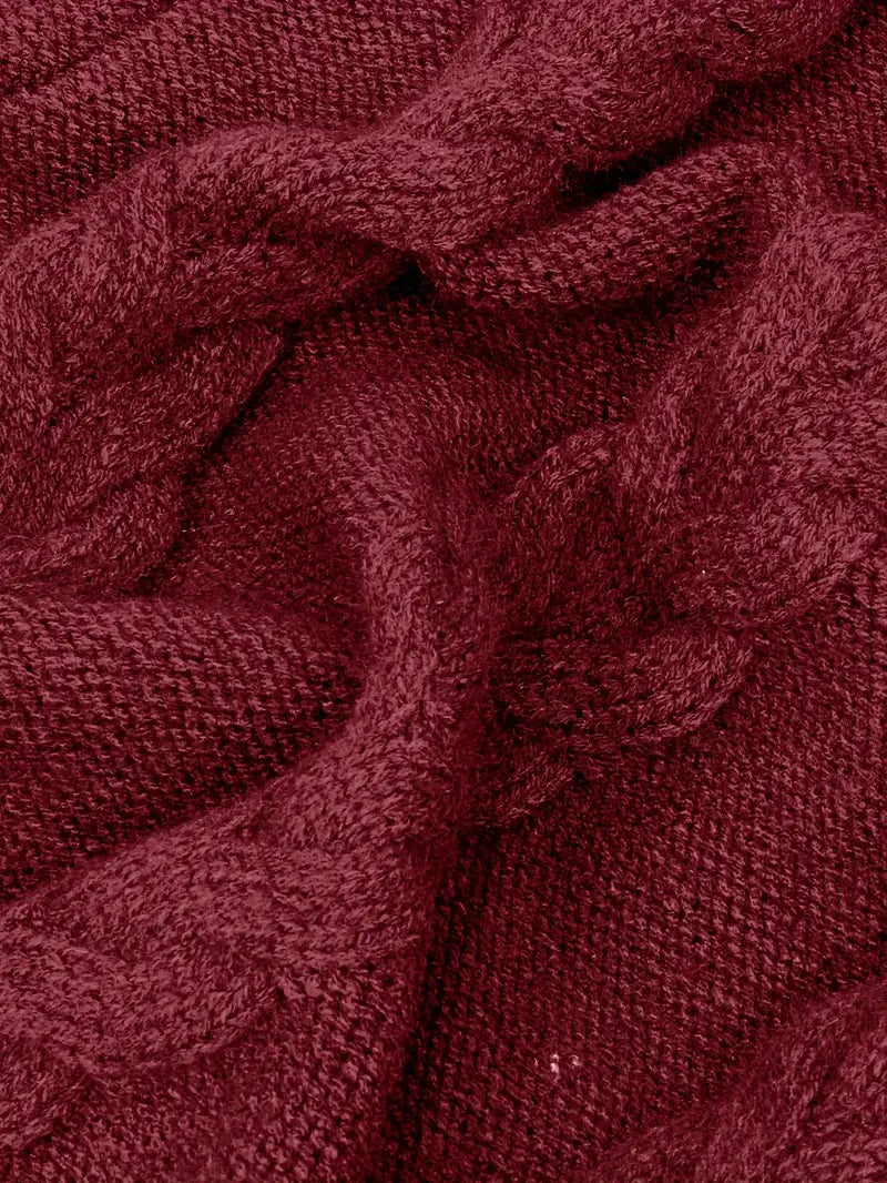 Robe turtleneck élégante Danoir Paris, modèle Narda, en tissu fluide avec coupe ajustée et col montant sophistiqué.