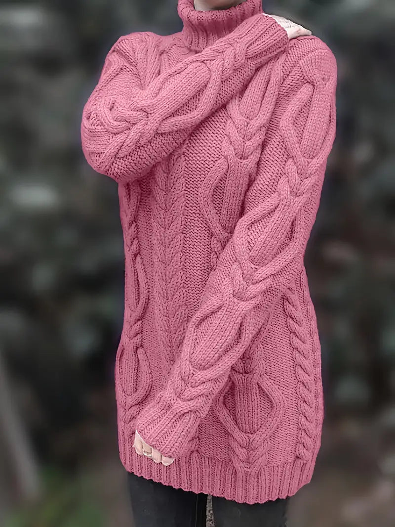 Robe turtleneck élégante Narda de Danoir Paris, coupe fluide et finition sophistiquée, en tissu doux et confortable.