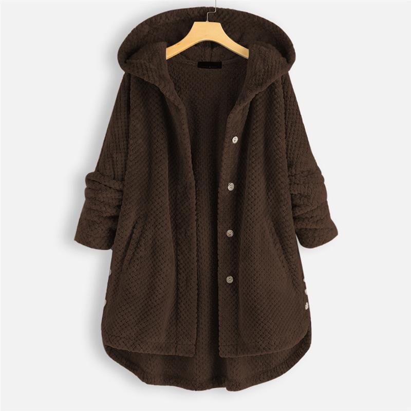 Manteau d'hiver chic Jesse de Danoir Paris, modèle FR1108, en tissu élégant avec col et boutons, vue de face.