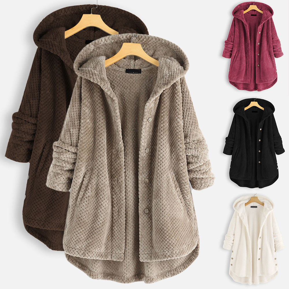 Manteau d'hiver chic Danoir Paris Jesse FR1108 en tissu élégant, porté sur mannequin, vue frontale.