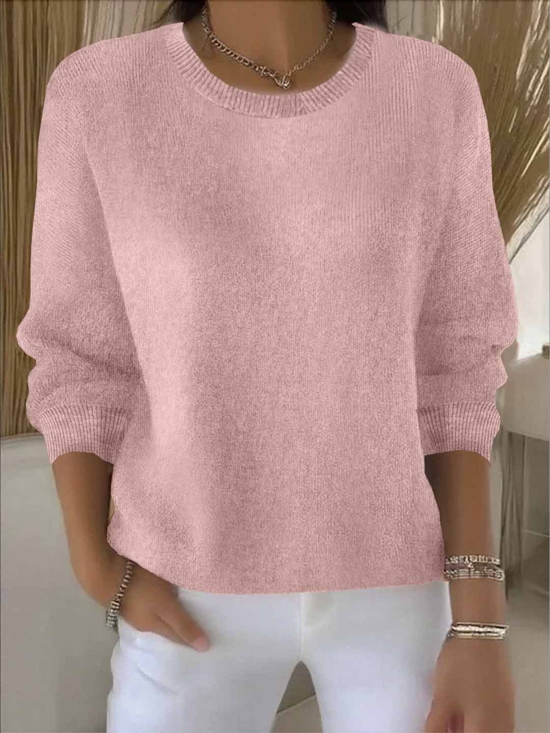 Pull doux jaune Talbot de Danoir Paris, élégant et confortable, vu en gros plan sur un mannequin.