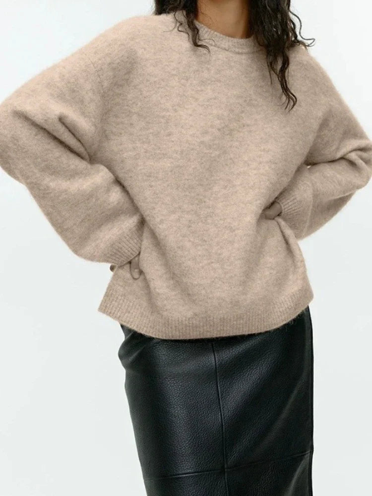Pull en cachemire Danoir Paris Liora, élégant et doux, avec un design sophistiqué visible sur l'image.