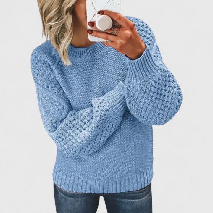Pull Danoir Paris Marah élégant et confortable, avec coupe flatteuse pour le ventre, en tissu doux et moderne.