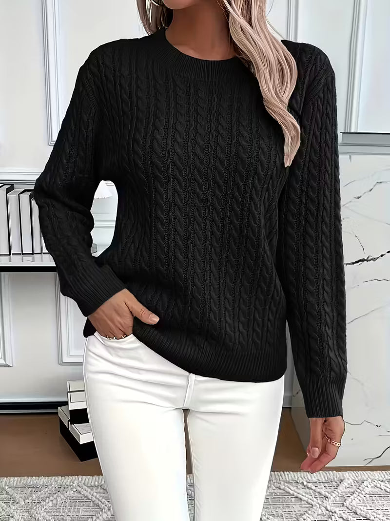 Pull doux et polyvalent Aria FR1211 de Danoir Paris, en laine confortable, porté sur un mannequin.