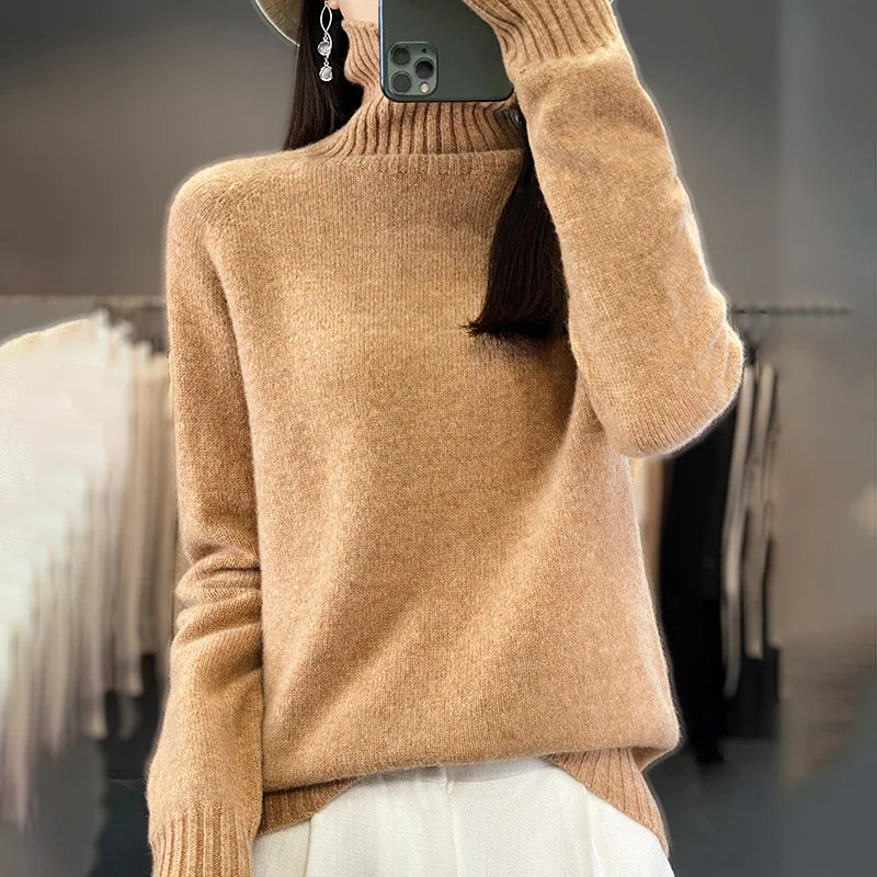 Pull cachemire chic Seraphine de Danoir Paris, couleur neutre, porté sur un mannequin, détails doux et élégant.