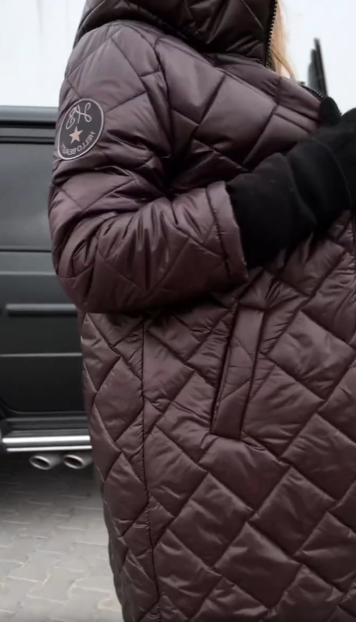 Veste élégante et chaude Danoir Paris FR1248 Bogna en rose poudré, coupe moderne et tissu confortable.