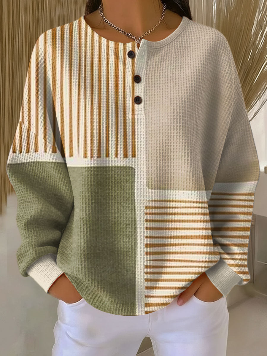 Pull chaud et équilibré Sofie de Danoir Paris, en laine douce, porté sur mannequin, couleur neutre, style décontracté.