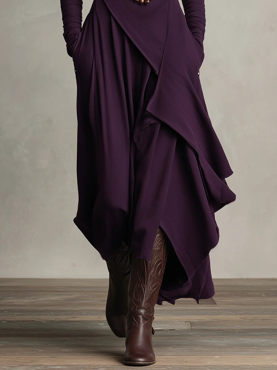 Robe en laine élégante Tanya de Danoir Paris, coupe sophistiquée, couleur neutre, portée sur un mannequin.