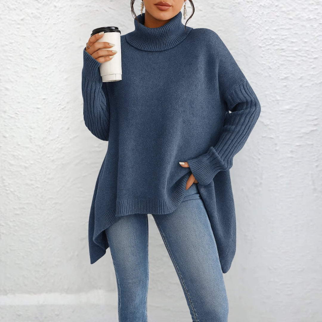 Pull polo élégant Brigitte de Danoir Paris, en maille fine avec col en V et détails sophistiqués, porté sur mannequin.