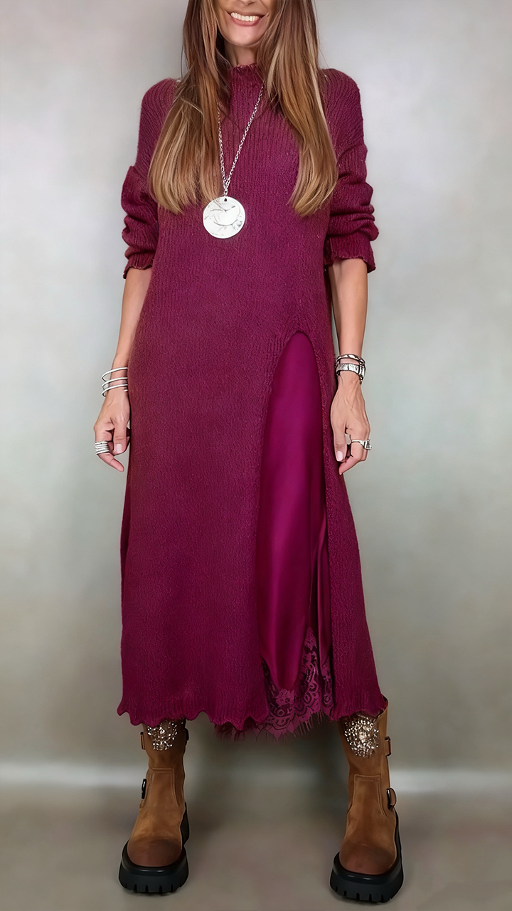 Robe maxi élégante Anarise de Danoir Paris, tissu fluide et design sophistiqué, portée en occasion spéciale.