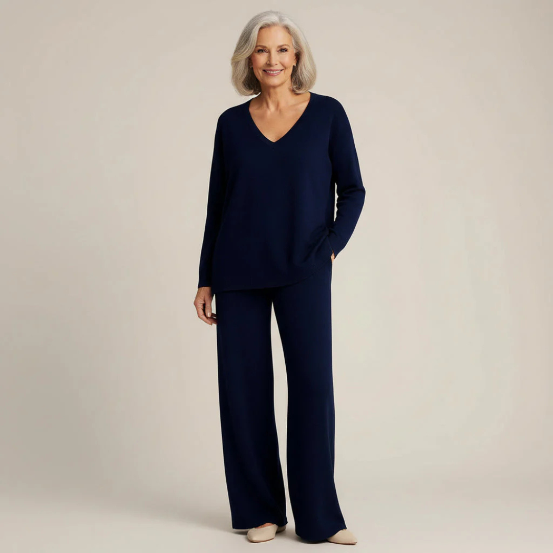 Ensemble élégant et confortable Anny de Danoir Paris, vêtement féminin avec design sophistiqué et tissu doux visible sur l'image.