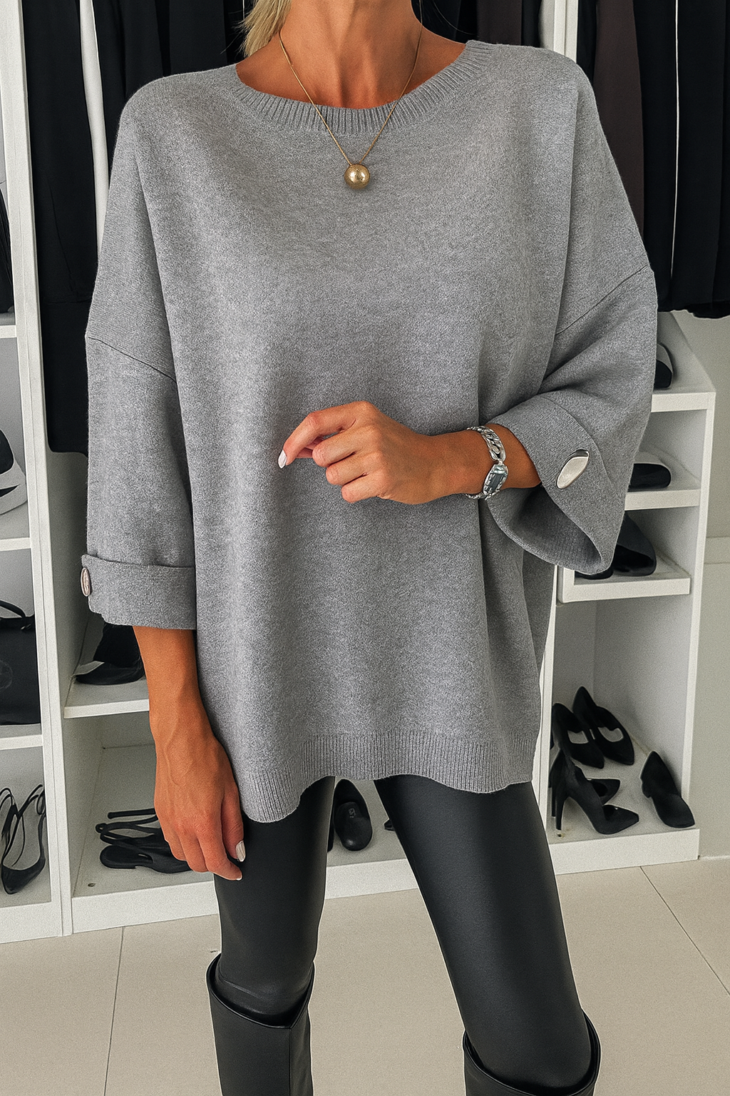 Pull Élise en tricot élégant de Danoir Paris, avec détails fins et coupe moderne, porté sur un mannequin.