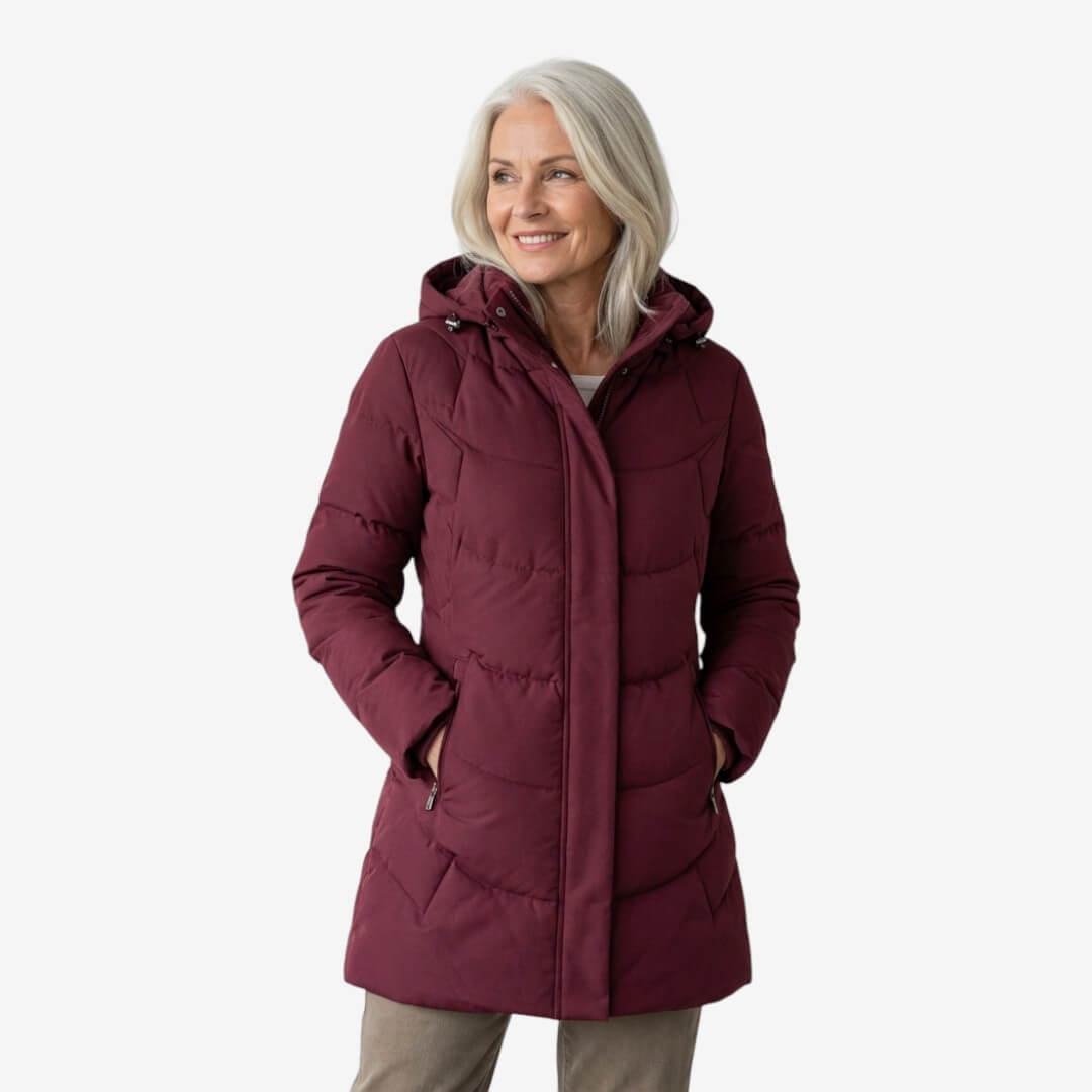 Manteau matelassé chic Adeline de Danoir Paris, coupe élégante et détails sophistiqués, en tissu noir.