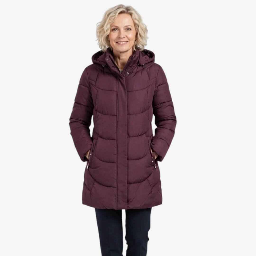 Manteau matelassé chic Adeline de Danoir Paris en rouge, style élégant et confortable pour femmes.