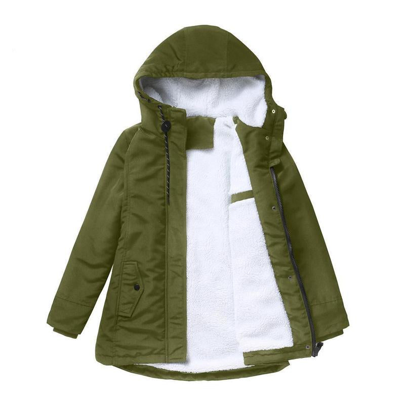 Manteau hivernal élégant Amina de Danoir Paris, coupe classique, tissu chaud, coloris noir, vue de face sur mannequin.