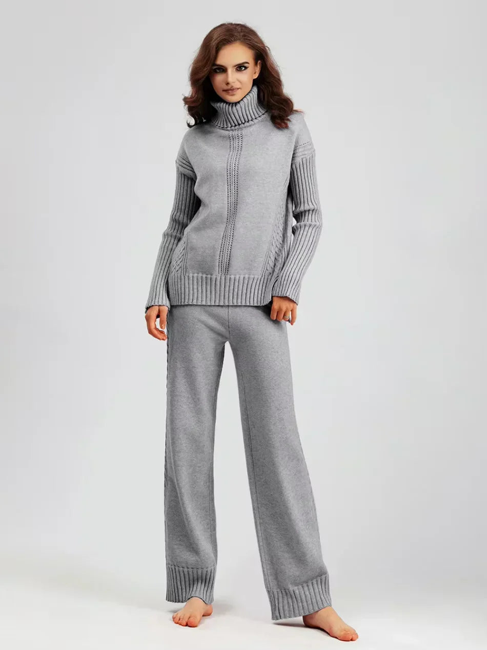Ensemble tricoté chic Vianna de Danoir Paris, pull et pantalon en laine douce, coloris neutre, porté sur mannequin.