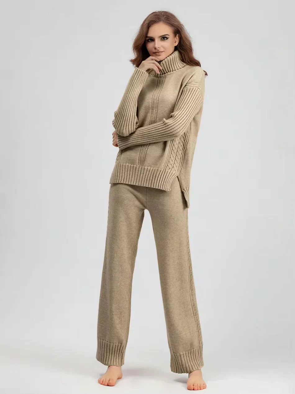 Ensemble tricoté chic Vianna de Danoir Paris, pull et pantalon en maille douce, couleur élégante, porté sur mannequin.