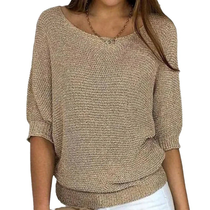 Pull élégant Linda Danoir Paris, confortable, en tissu doux, couleur neutre, détail de finition raffinée, porté sur mannequin.