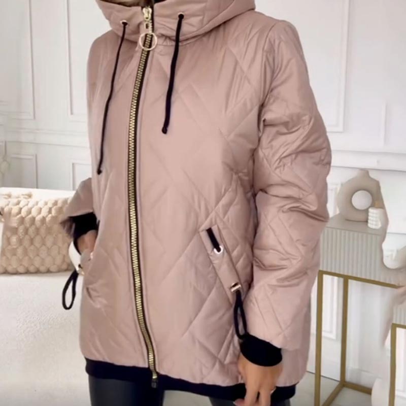 Veste parka d'hiver rose Danoir Paris Helena FR927, élégante et chaude, avec capuche et fermeture éclair visible.