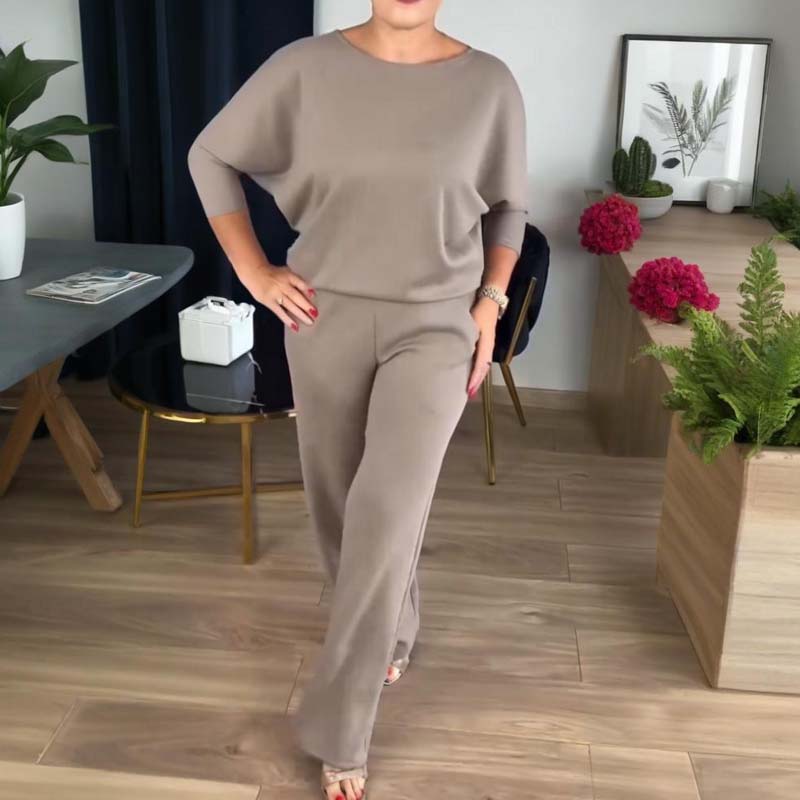 Ensemble élégant et confortable Brumello de Danoir Paris, composé de vêtements stylés pour un look chic et décontracté.