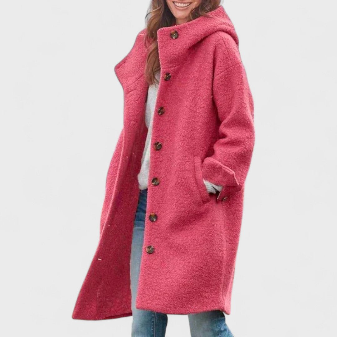 Veste en laine douillette Olivia de Danoir Paris, coupe élégante et confortable, vue de face sur fond neutre.