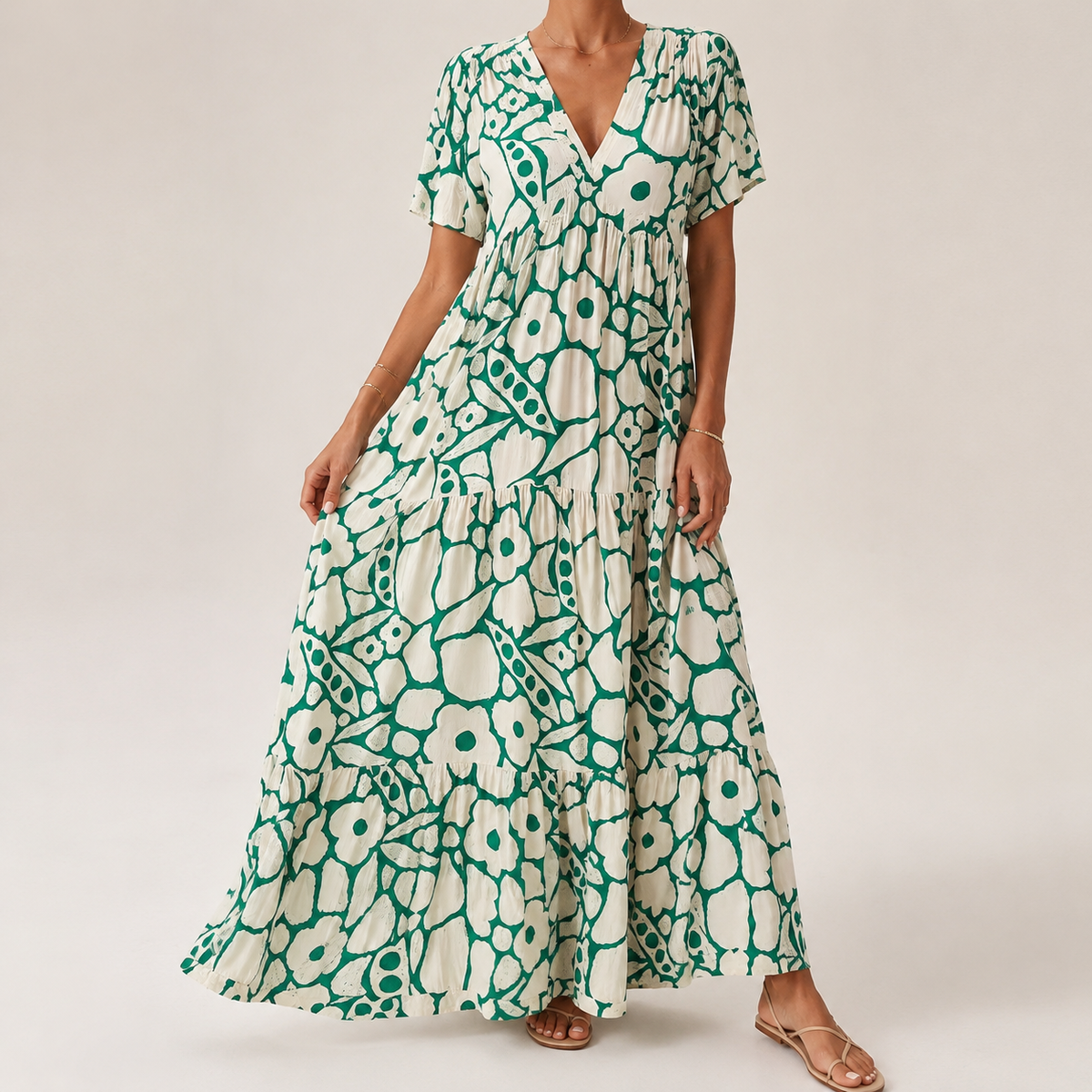 Robe bohème élégante Margaret de Danoir Paris, couleur verte, taille S, avec détails fluides et motifs sophistiqués.