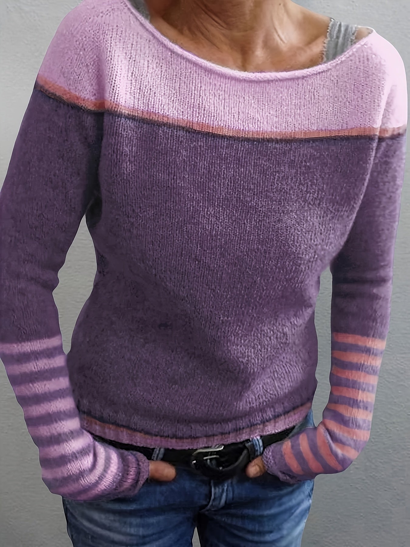 Pull rayé à manches longues Katharina de Danoir Paris, en coton, avec motifs colorés et col rond.