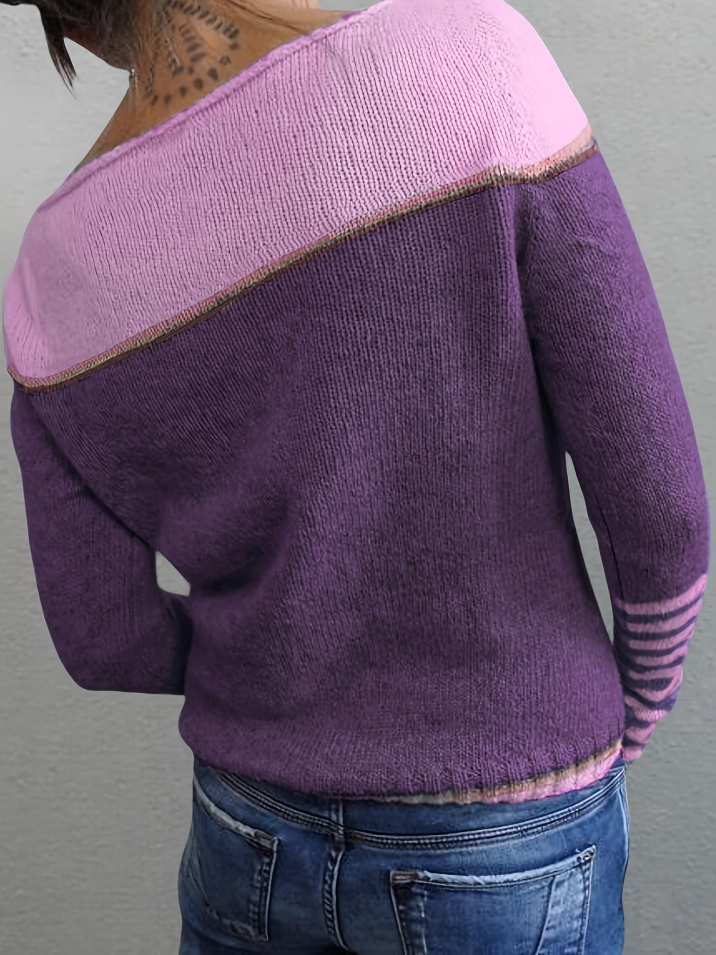 Pull rayé à manches longues Katharina de Danoir Paris, tissu doux, col rond, style élégant et confortable pour femme.