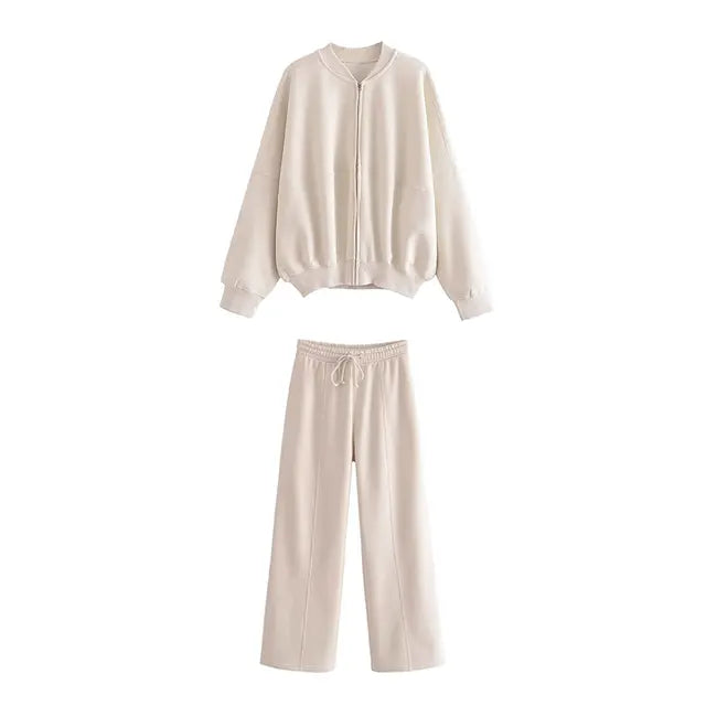 Ensemble bomber femme Danoir Paris, veste tendance en fleece chaud avec pantalon taille haute, look hiver décontracté.