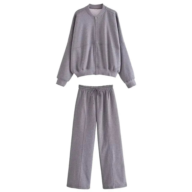 Veste bomber tendance Sandrine de Danoir Paris avec pantalon chaud en fleece, ensemble deux pièces pour femmes, style hiver.