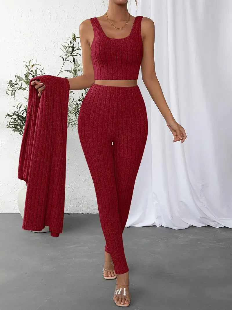 Ensemble côtelé chic Solène de Danoir Paris, haut et pantalon en tricot côtelé beige, porté sur mannequin.
