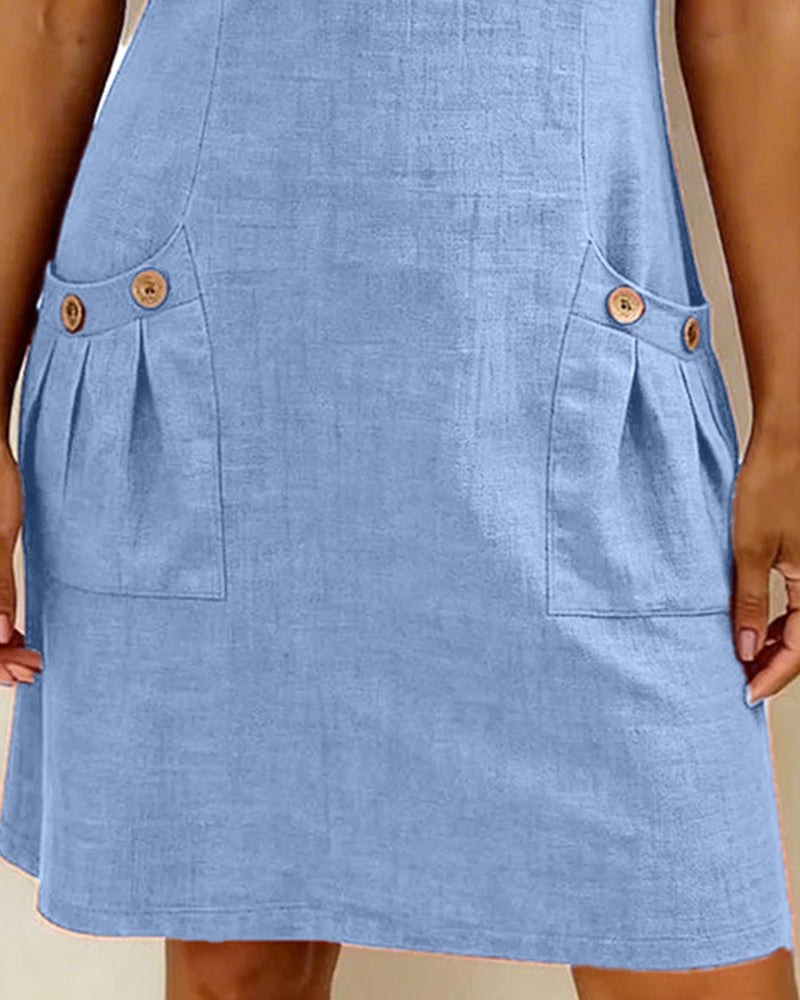 Robe Lina™ de Danoir Paris, robe longue élégante en tissu fluide, portée décontractée avec col en V et manches longues.