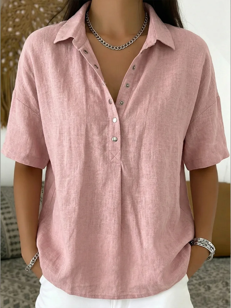 Blouse à col Hélène™ de Danoir Paris en taille 5XL, tissu léger et élégant, portée sur mannequin.