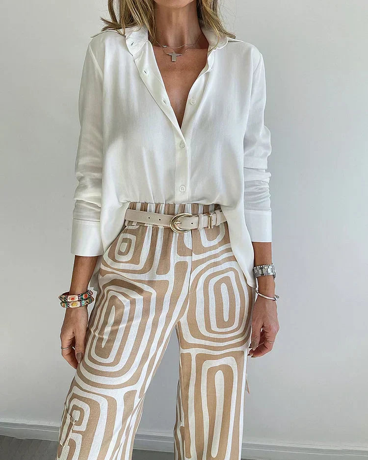 Ensemble élégant deux pièces Olivia de Danoir Paris en kaki, veste et pantalon sophistiqués pour femmes.