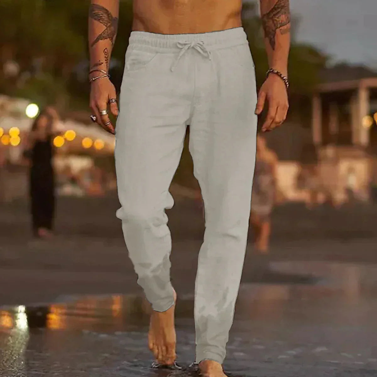 Pantalons de plage en lin Danoir Paris de couleur kaki, coupe décontractée, parfaits pour l'été et les activités en bord de mer.
