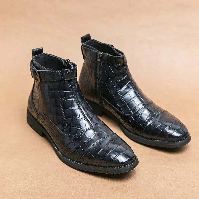 Bottines en cuir synthétique Dylan de Danoir Paris avec boucle, chaussures élégantes pour femme, vue de face.
