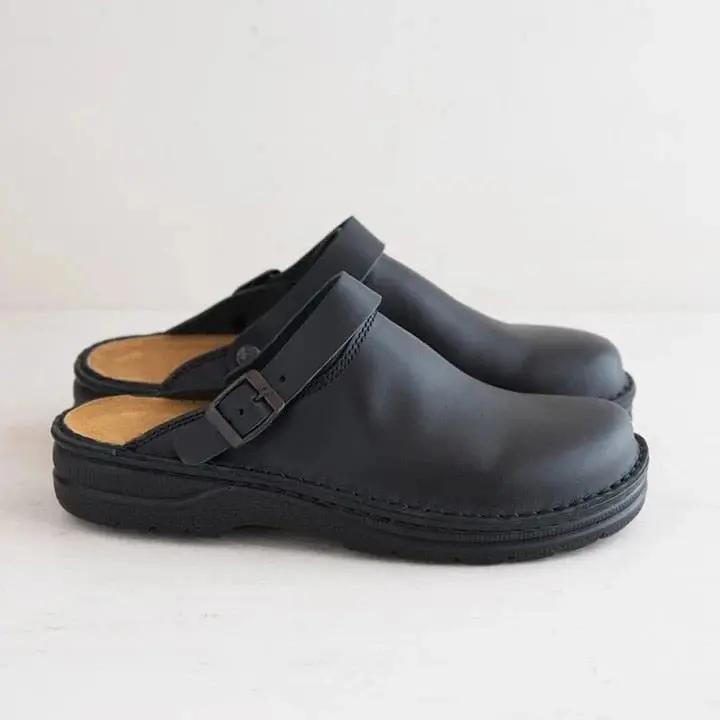 Chaussures orthopédiques Giuseppe™ de Danoir Paris, confortables avec semelle rembourrée et design élégant, vue de face.