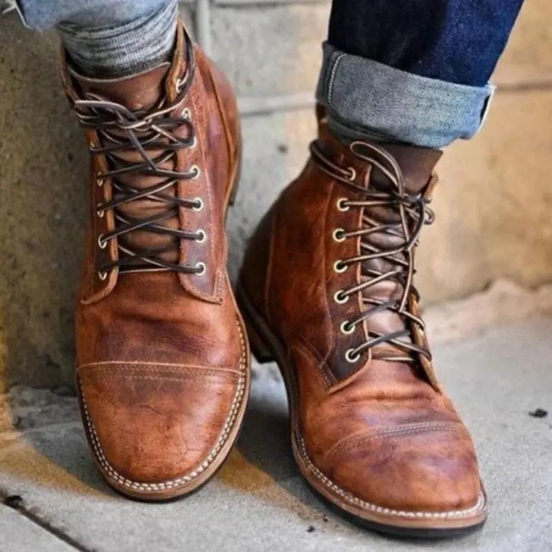 Chaussures en cuir Jason™ Danoir Paris, style élégant avec semelle orthopédique, vue de côté montrant le design sophistiqué.