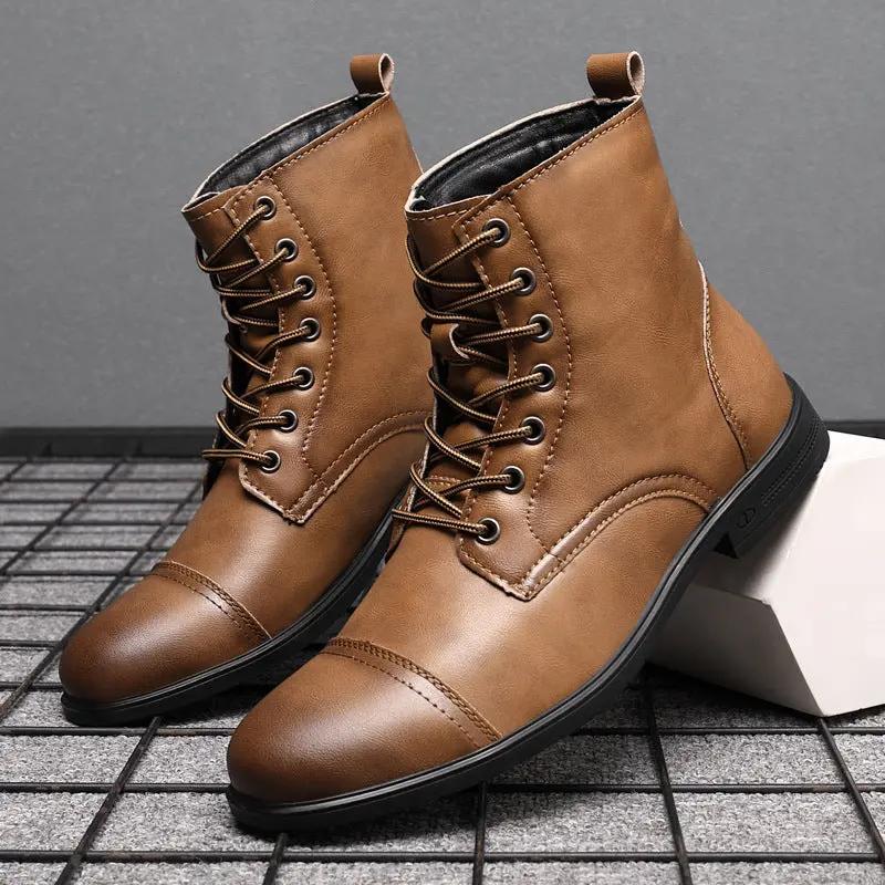 Bottines en similicuir Morgan de Danoir Paris, chaussures noires élégantes avec talon moyen et design moderne.