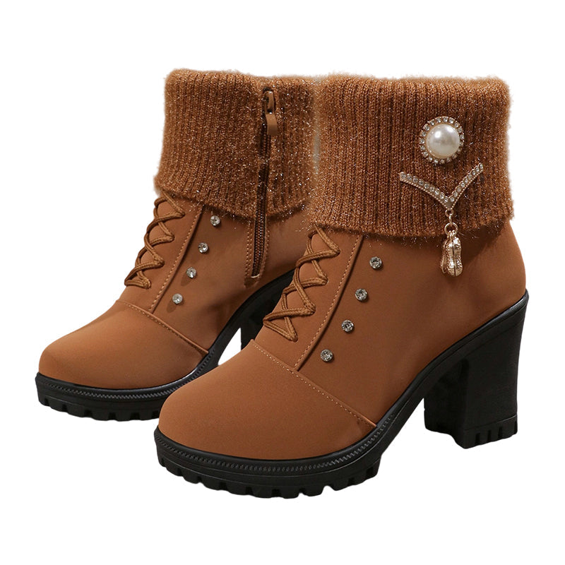 Bottines femme Danoir Paris avec talon épais, intérieur doublé de fausse fourrure et semelle antidérapante, style élégant.