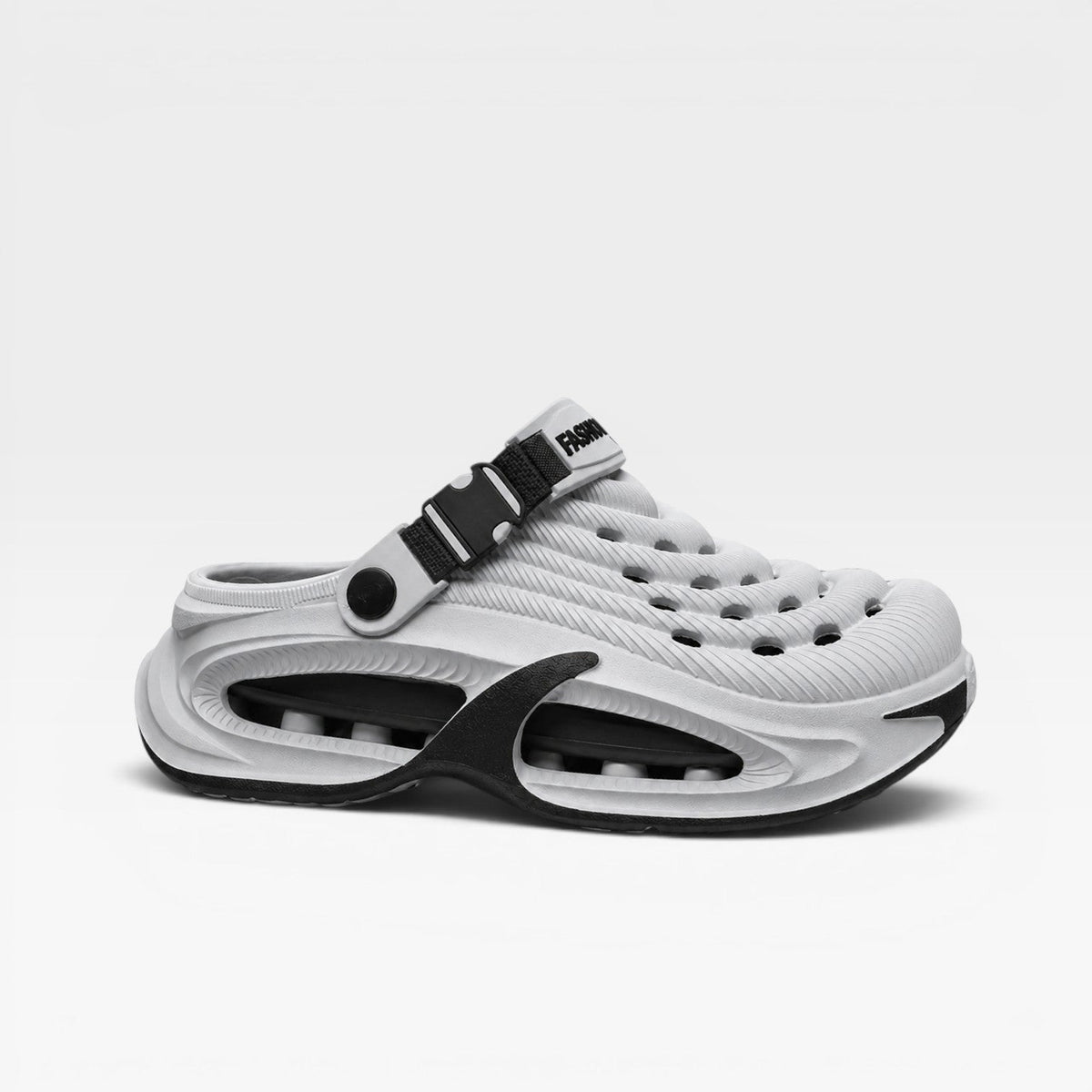 Sabots rembourrés pour hommes Danoir Paris, sandales de sport blanches ventilées à enfiler, confortables et légères.
