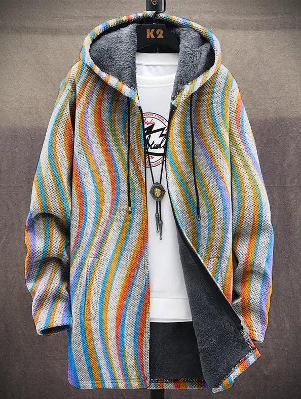 Veste de luxe artistique Indira de Danoir Paris, tissu élégant avec motifs créatifs, portée décontractée et sophistiquée.